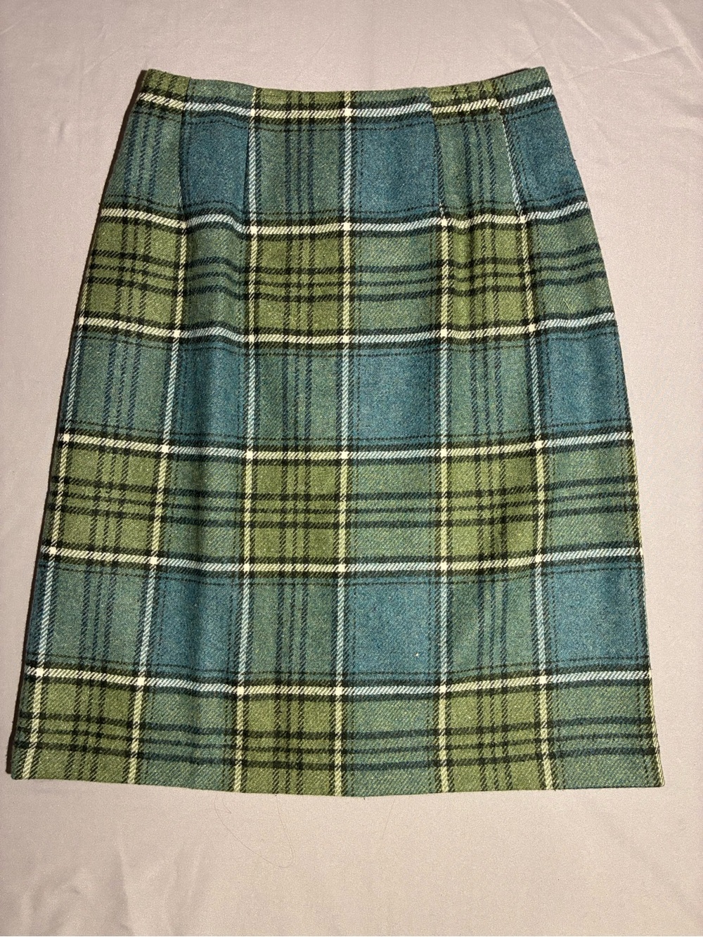 Vintage J.G. Hook Green Plaid Skirt Women’s 2P Petite 1990s Preppy Wool Look